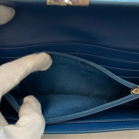 Furla Authentic Vintage Beautiful Blue Leather Wallet with Gold Hardware - Picture 10 of 16